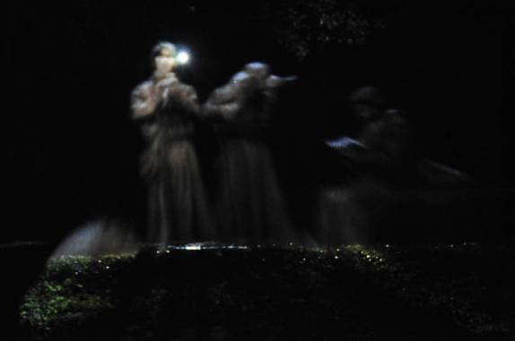 Hologramas criam verdadeiros fantasmas no excelente show de luzes e sons na missão de San Ignacio Mini, na Argentina